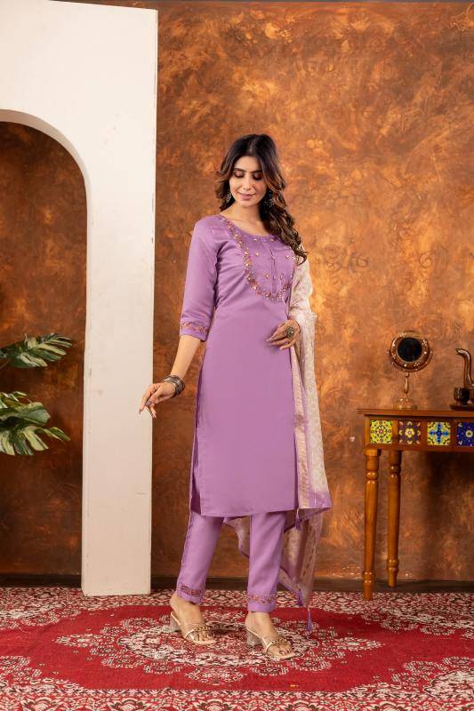 Diva 101 Bulk kurtis manufacturers in Gujarat