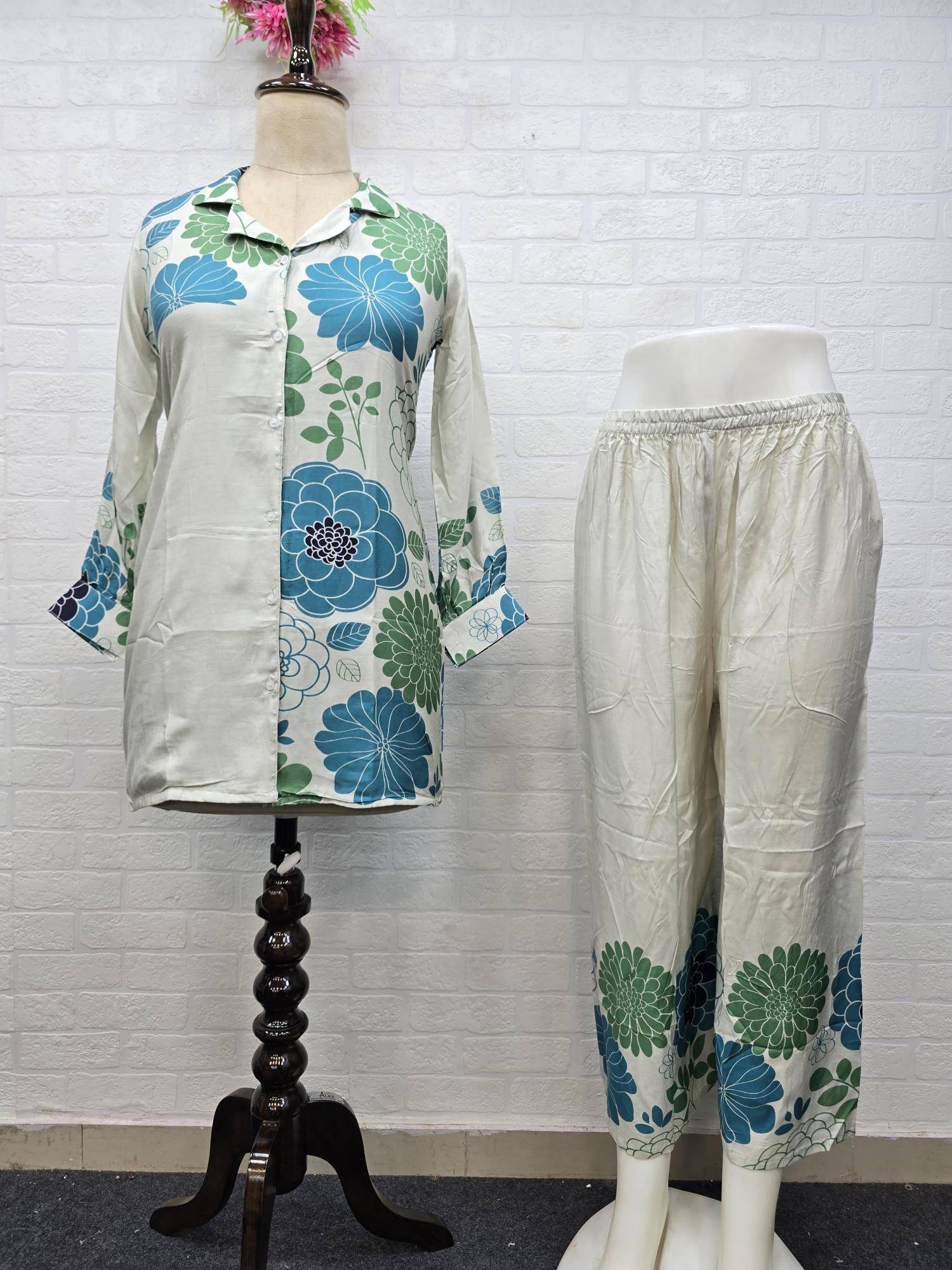 Mahira pure natural digital Kurti fabric wholesalers in Gandhinagar