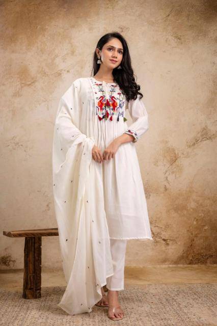 New mulmul cotton embroidered Kurti dealers in Hyderabad