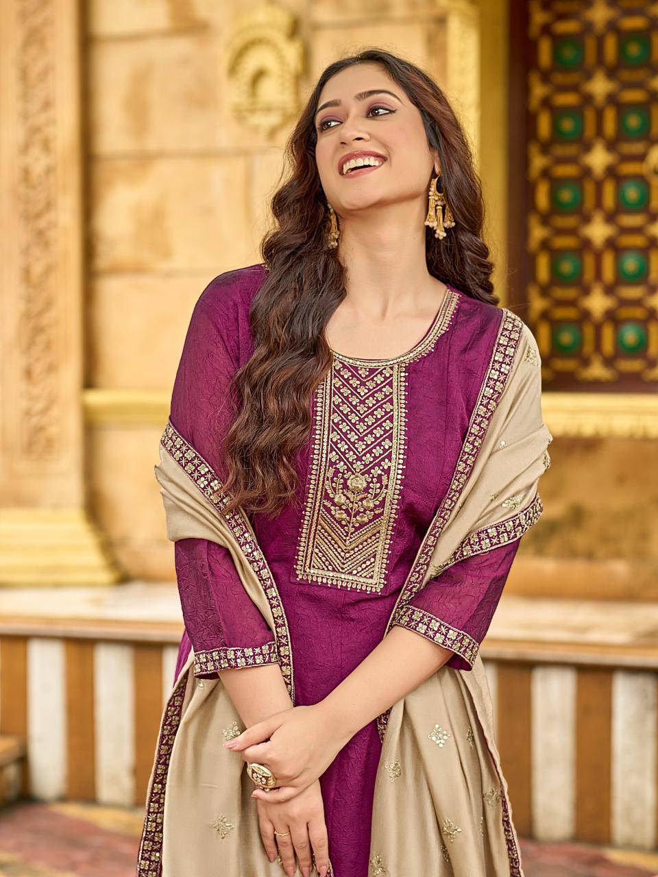 Aanchi booster indian kurti neck design