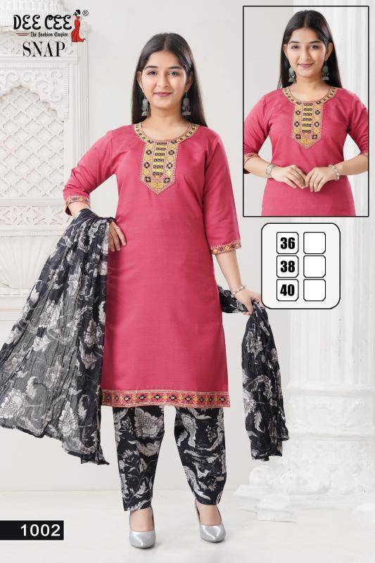 Deecee snap indian white kurti