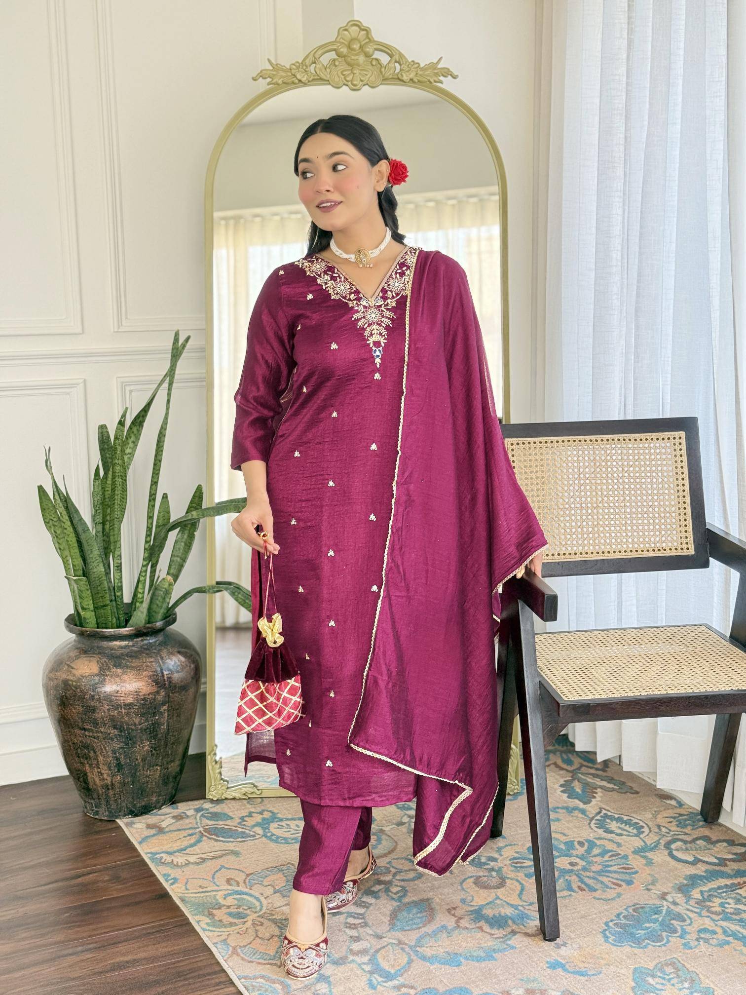 Jasmine cp vichitra v neck size indian kurti