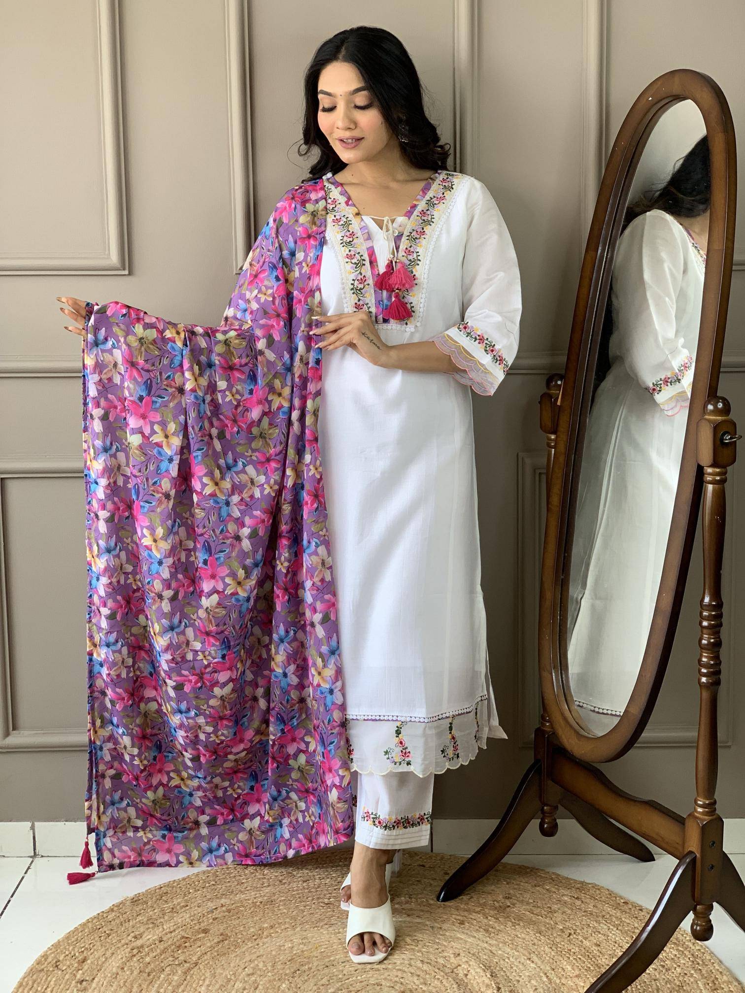 Bitto NK 523 off white Kurti dealers in Jaipur