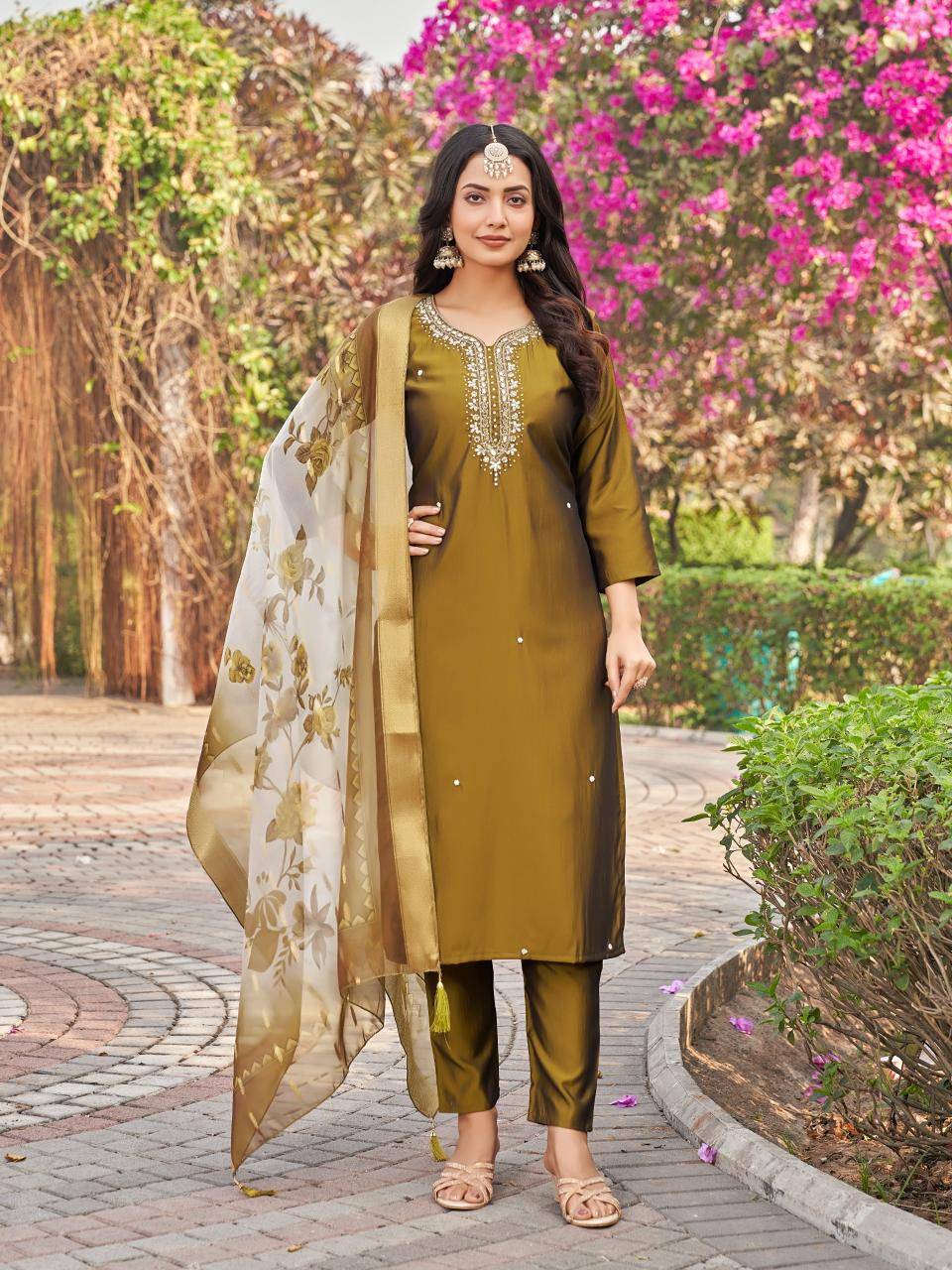 Aanchi plus bansi Kurti exporters in Mumbai