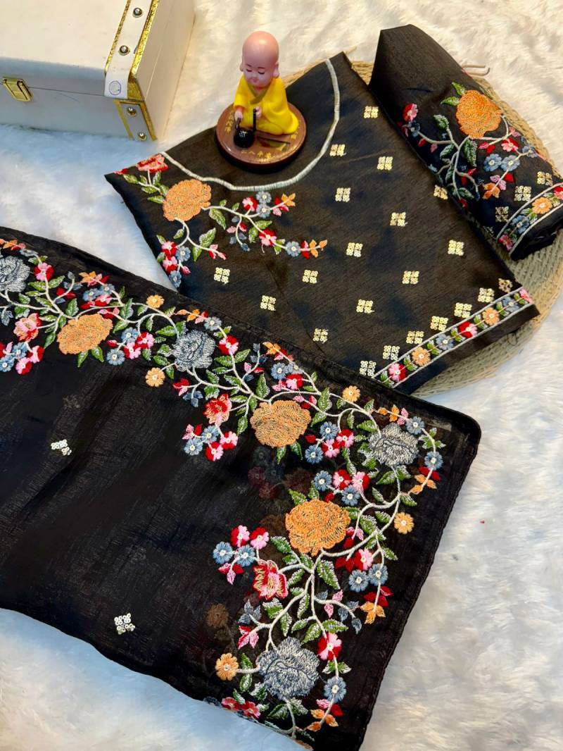 Vt 752 T Crunchy Silk Embroidere Saree wholesalers in Kolkata