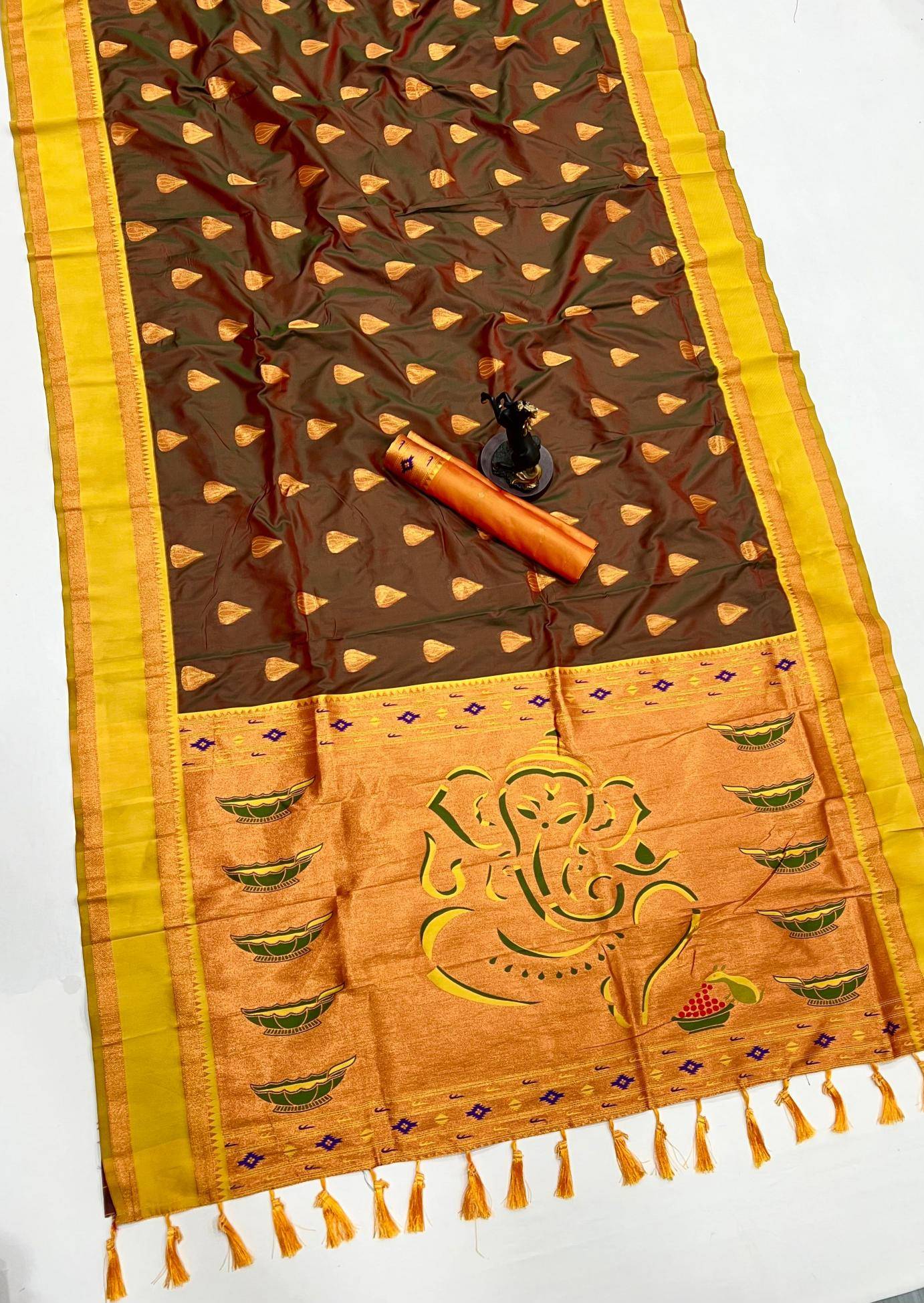 Malhar shree ganesh Saree wholesale market in Mumbai