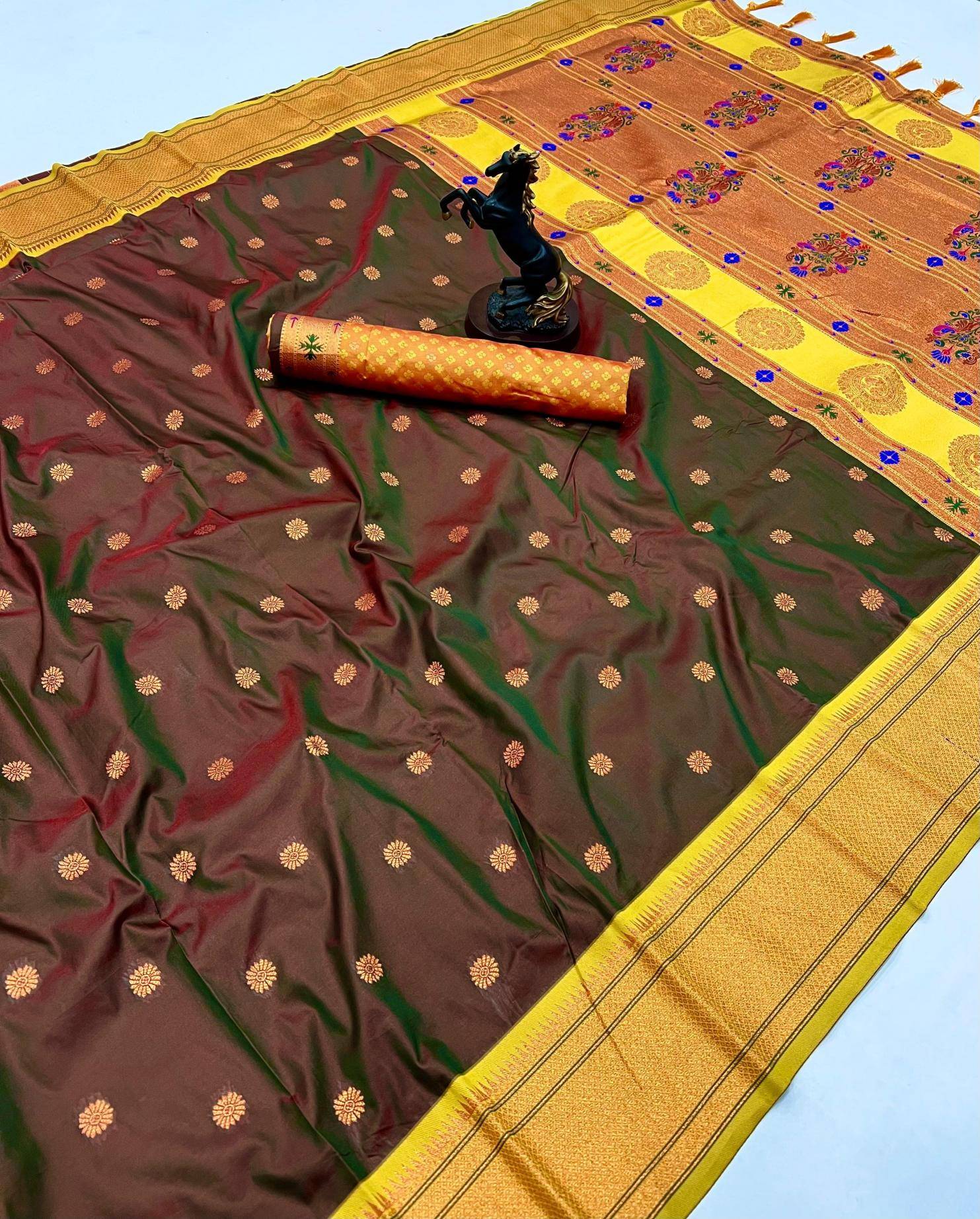 Malhar kalanjali narayanpeth Bridal saree manufacturers