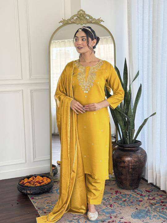 Bitto vedika viscose chanderi yellow Ladies kurti wholesalers in India
