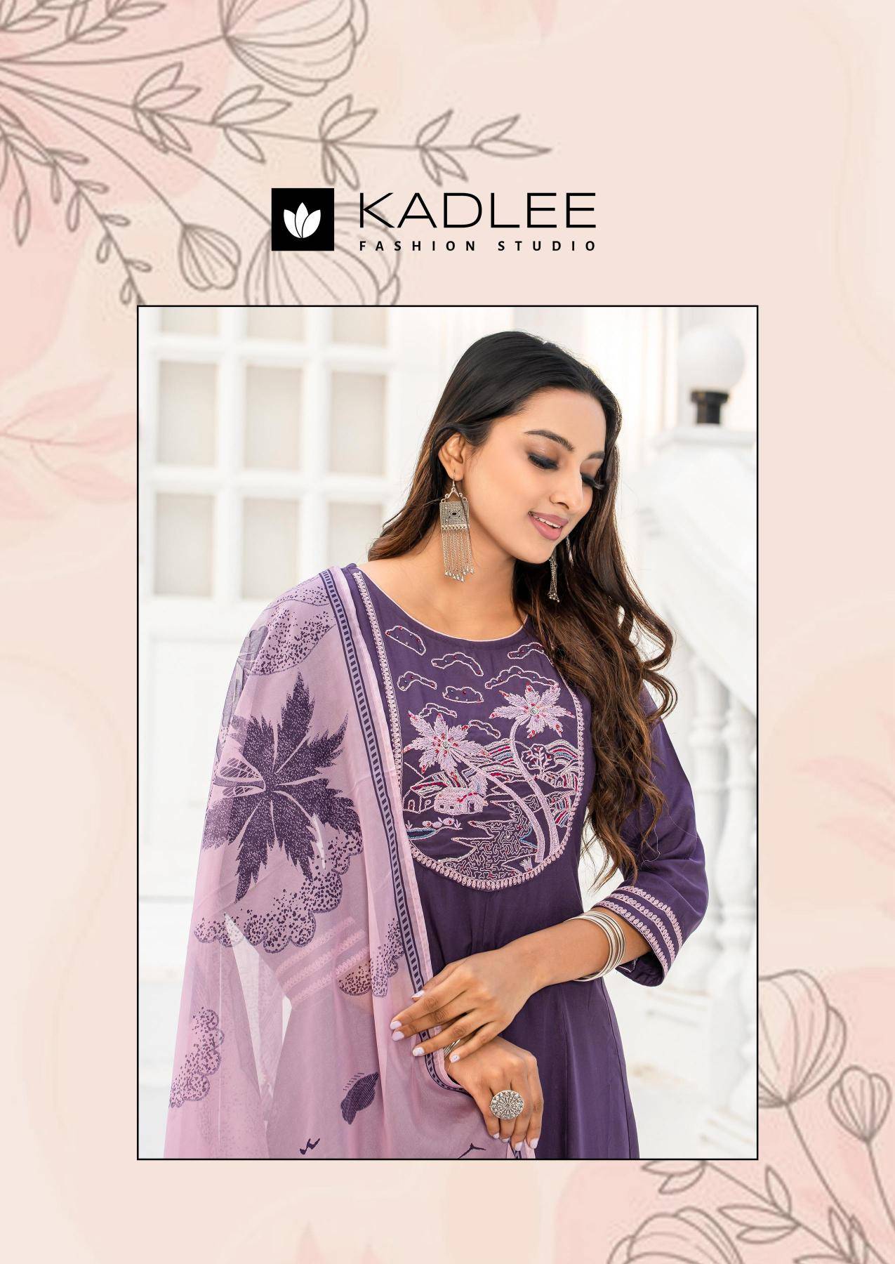Kadlee swarnika Kurti distributors in Surat