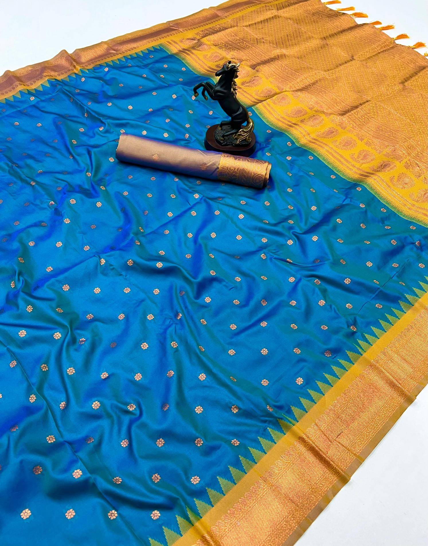 Malhar soft silk narayanpeth Wholesale saree dealers in Kolkata