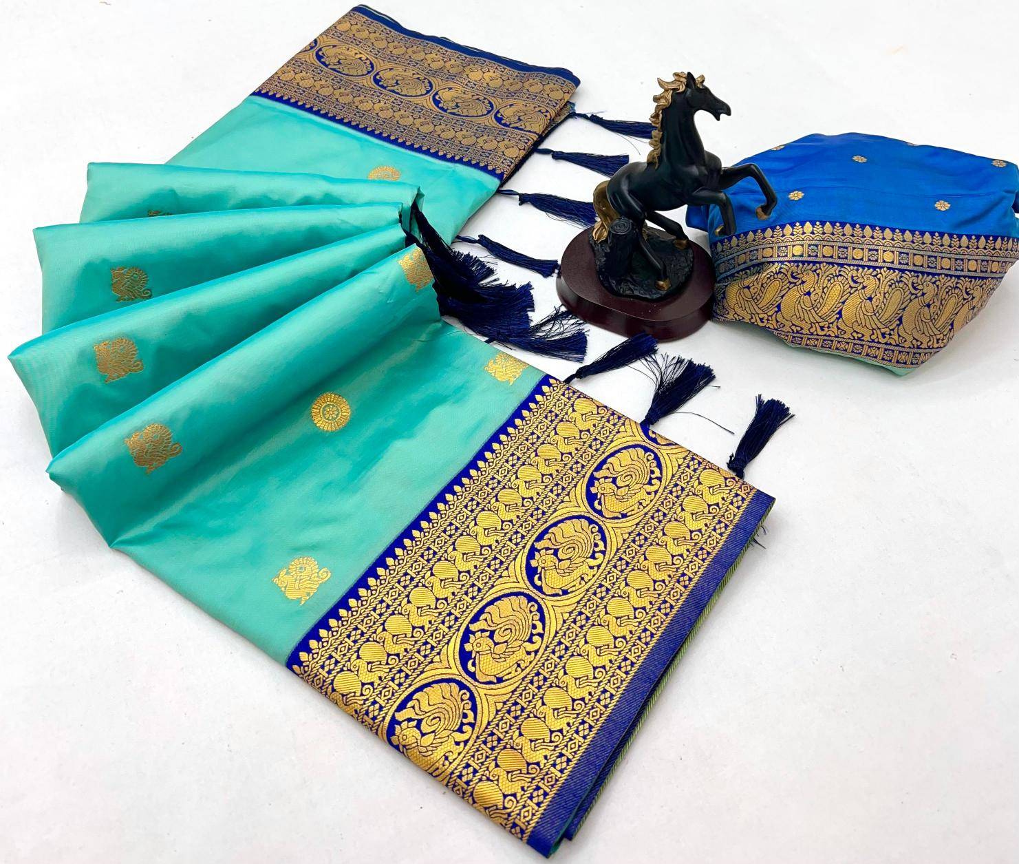 Malhar peacock paithani Wholesale saree suppliers in Mumbai