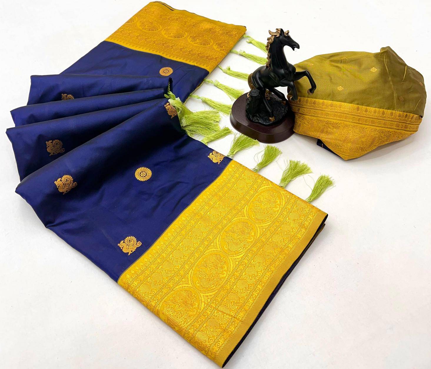 Malhar peacock paithani Wholesale saree suppliers in Mumbai