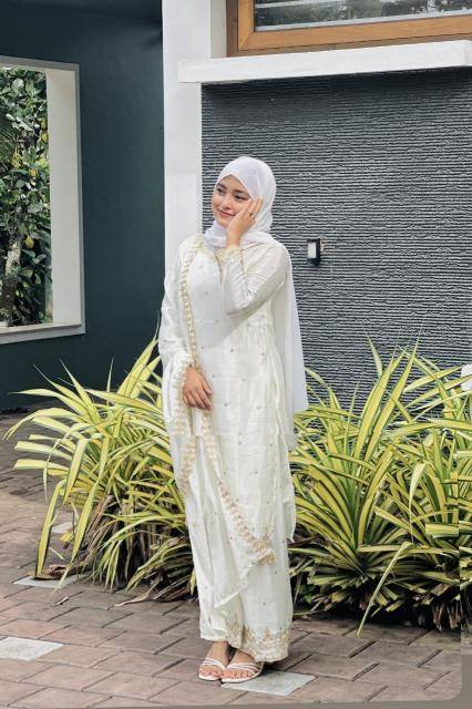 Sahiba d.no-AC-7071 Bulk Salwar Kameez orders