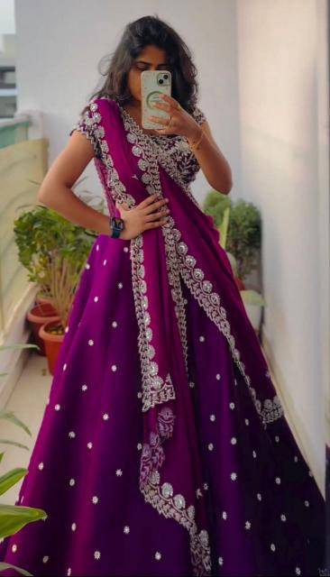 Bt 7043 Beautiful Designer Latest lehenga choli wholesale