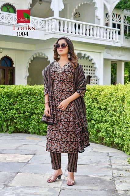 Shorya looks v neck Kurti supplier for boutiques