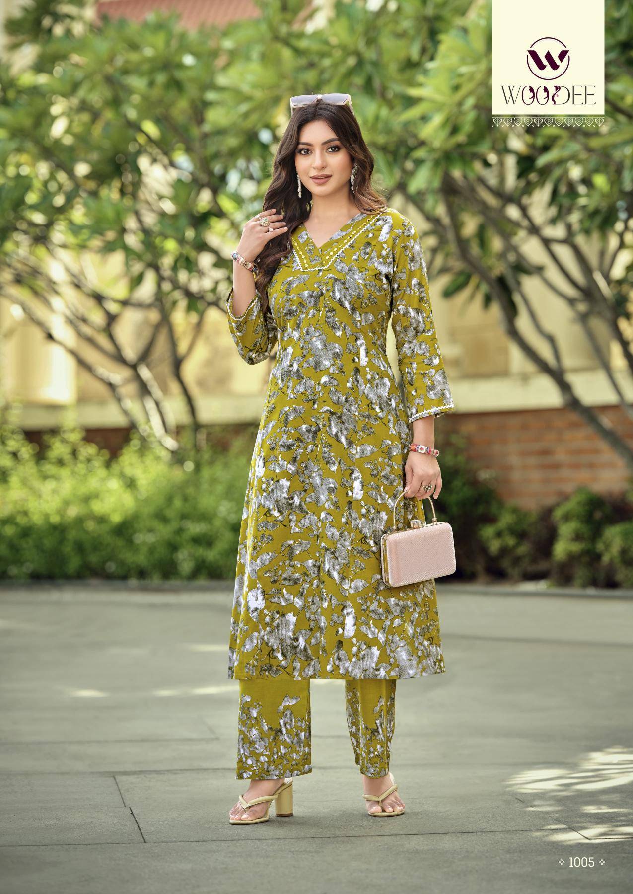 Woodee pavitra Kurti manufacturer in Jaipur