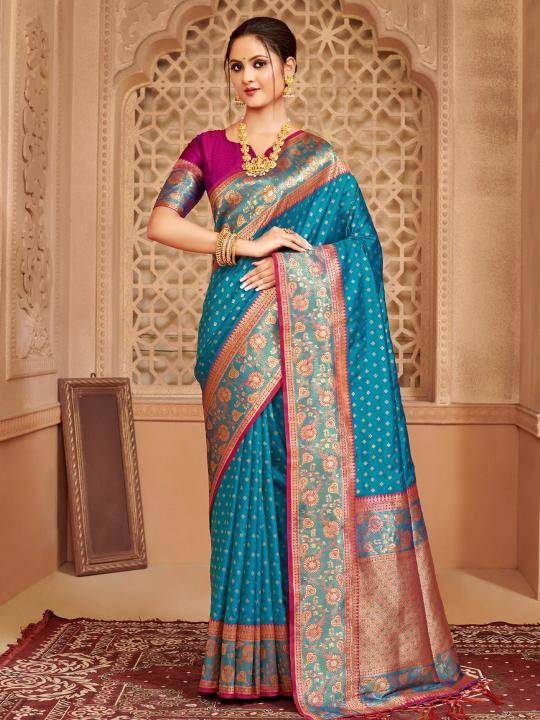 Astita AFREEN Wholesale saree market in Mumbai