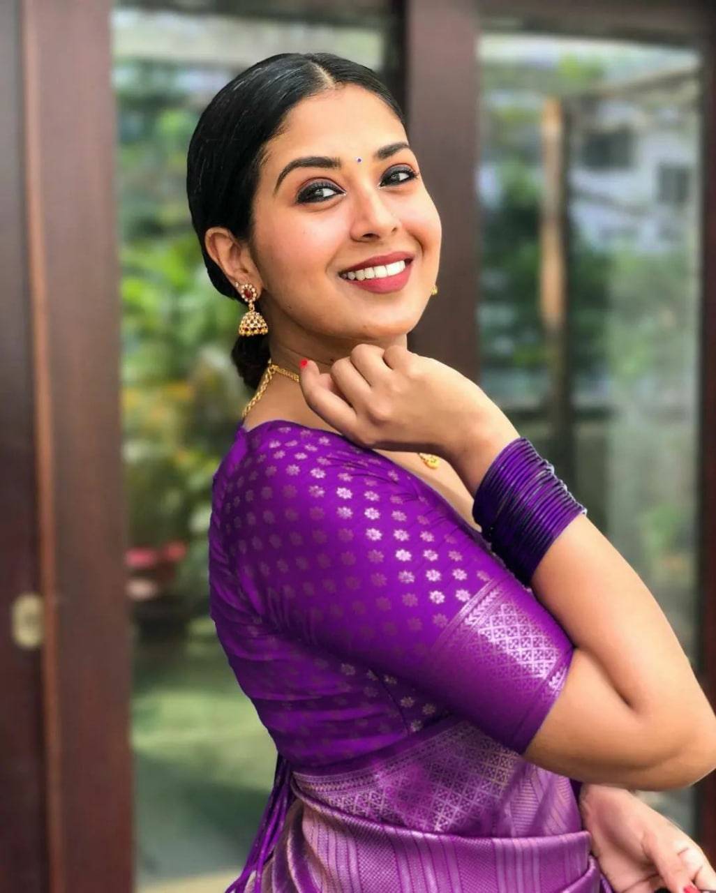 Satani Aarvi Saree manufacturers in Surat