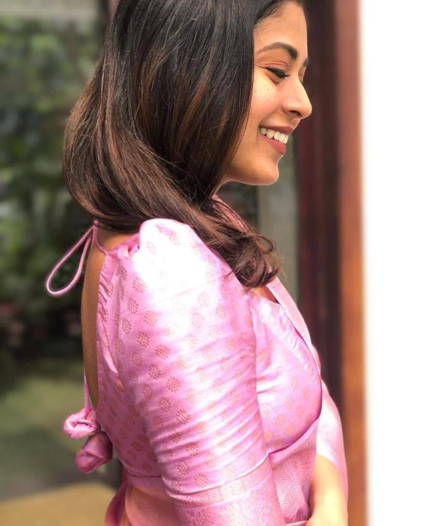 Satani Aarvi Saree manufacturers in Surat