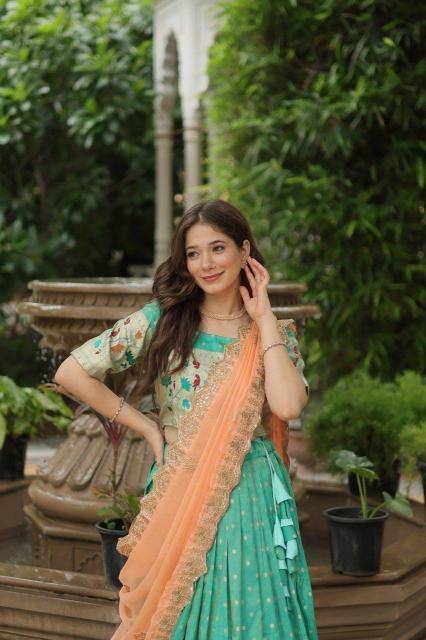 LW-7126 Jequard SBL Latest lehenga choli designs in Pune