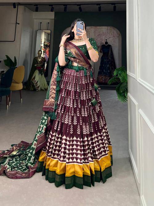 Taraa L 1200 Bridal Lehenga Choli Wholesale