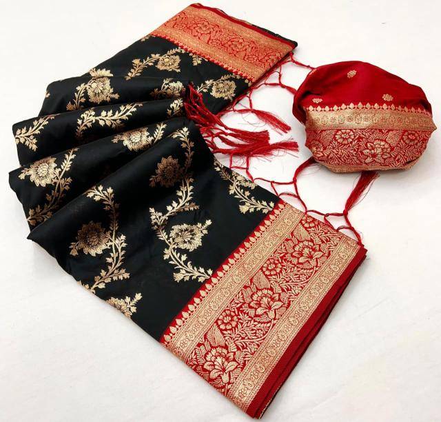 Krishnavi banarasi minakari Saree manufacturer in Pune