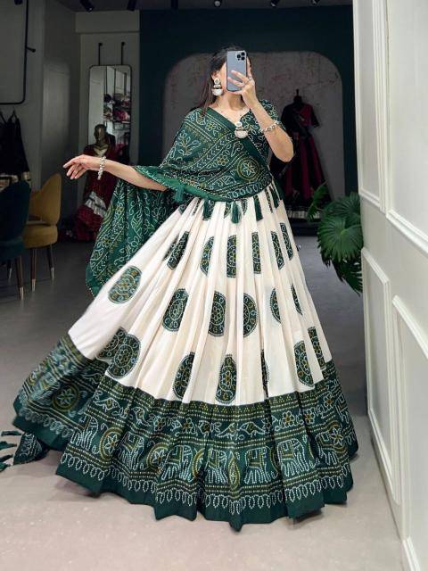 Best quality Dolla silk Green Designer lehenga choli wholesale in Mumbai