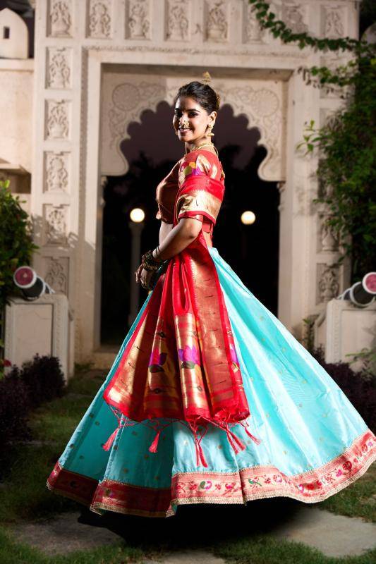 Taraa L 2006 Wholesale lehenga choli market in Pune