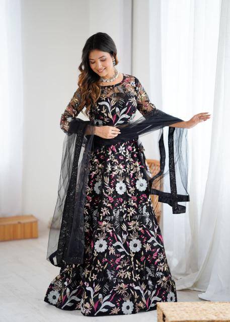 Most Beautiful Latest HC-1083 High-quality lehenga choli market in Delhi