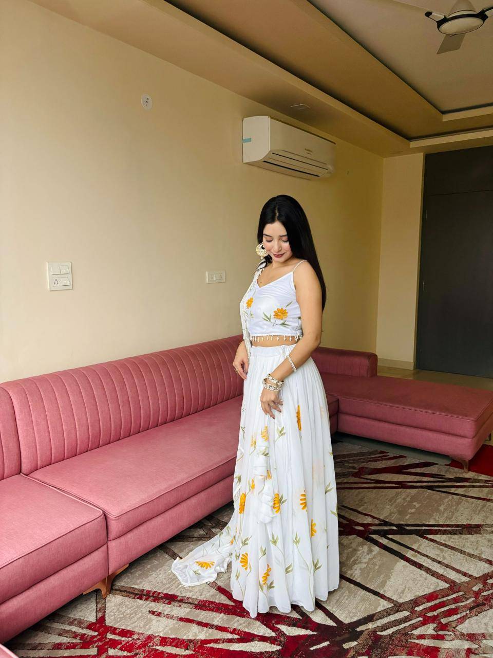 KR : 106 Organza Wholesale lehenga choli suppliers in Surat