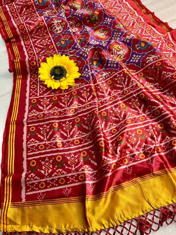 Bhagya laxmi bandhani patola Wholesale saree dealers in Kolkata