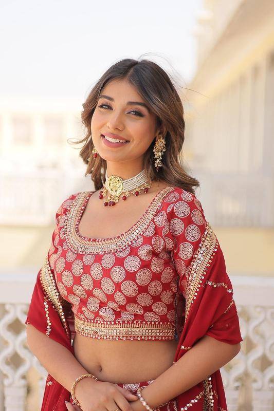 LW-7100 Viscose Best Lehegha Choli Deals in Mumbai