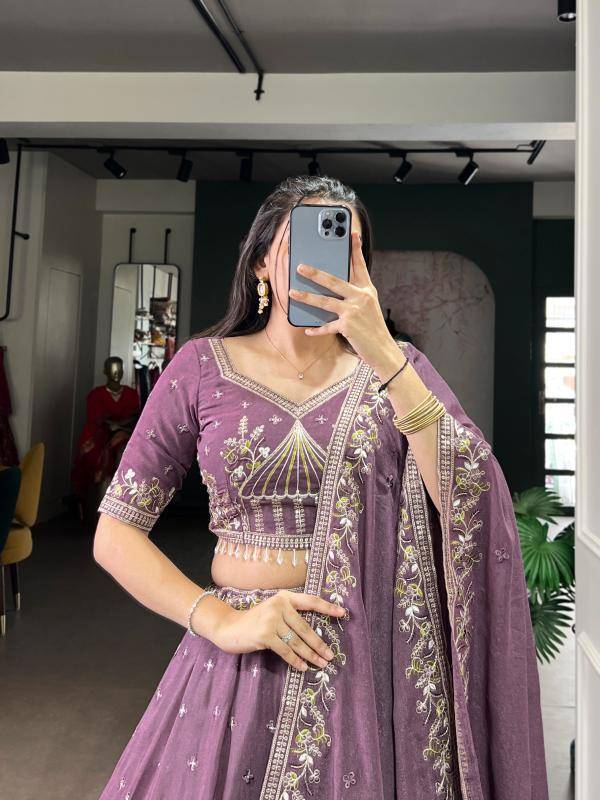 SAMAIRAA Crush LUV Lehengha choli Wholesalers