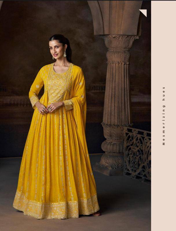 Sayuri saadgi Gown suppliers in Kolkata